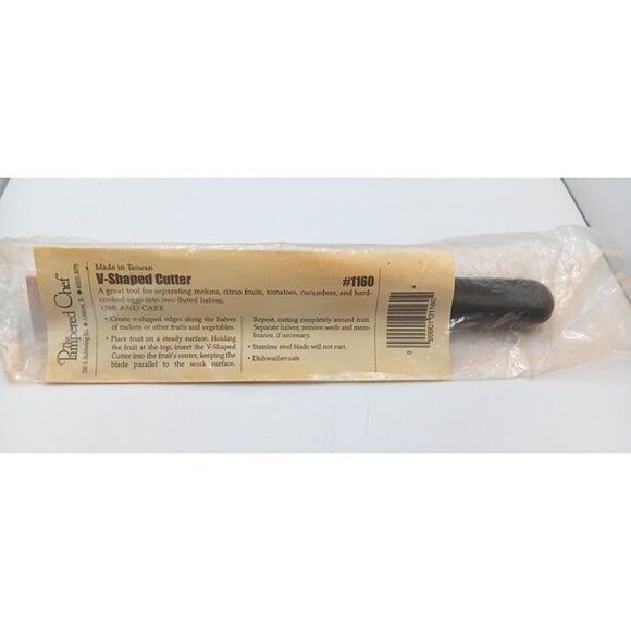 5/$25 NEW Pampered Chef V-Shaped Cutter #1160 Retired  8" Sealed Fruit Stainless - Picture 1 of 6